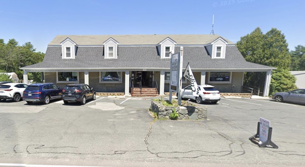 1280 Main St — photo