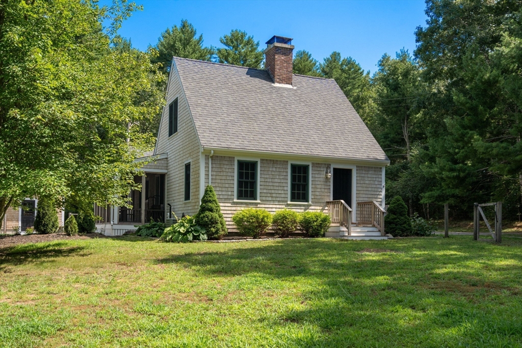 145 Dexter Lane, Rochester, MA 02770