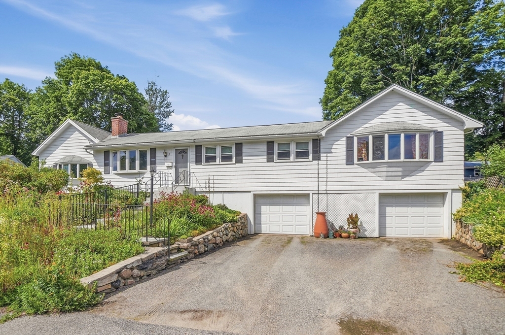 11 Farmington Circle — photo