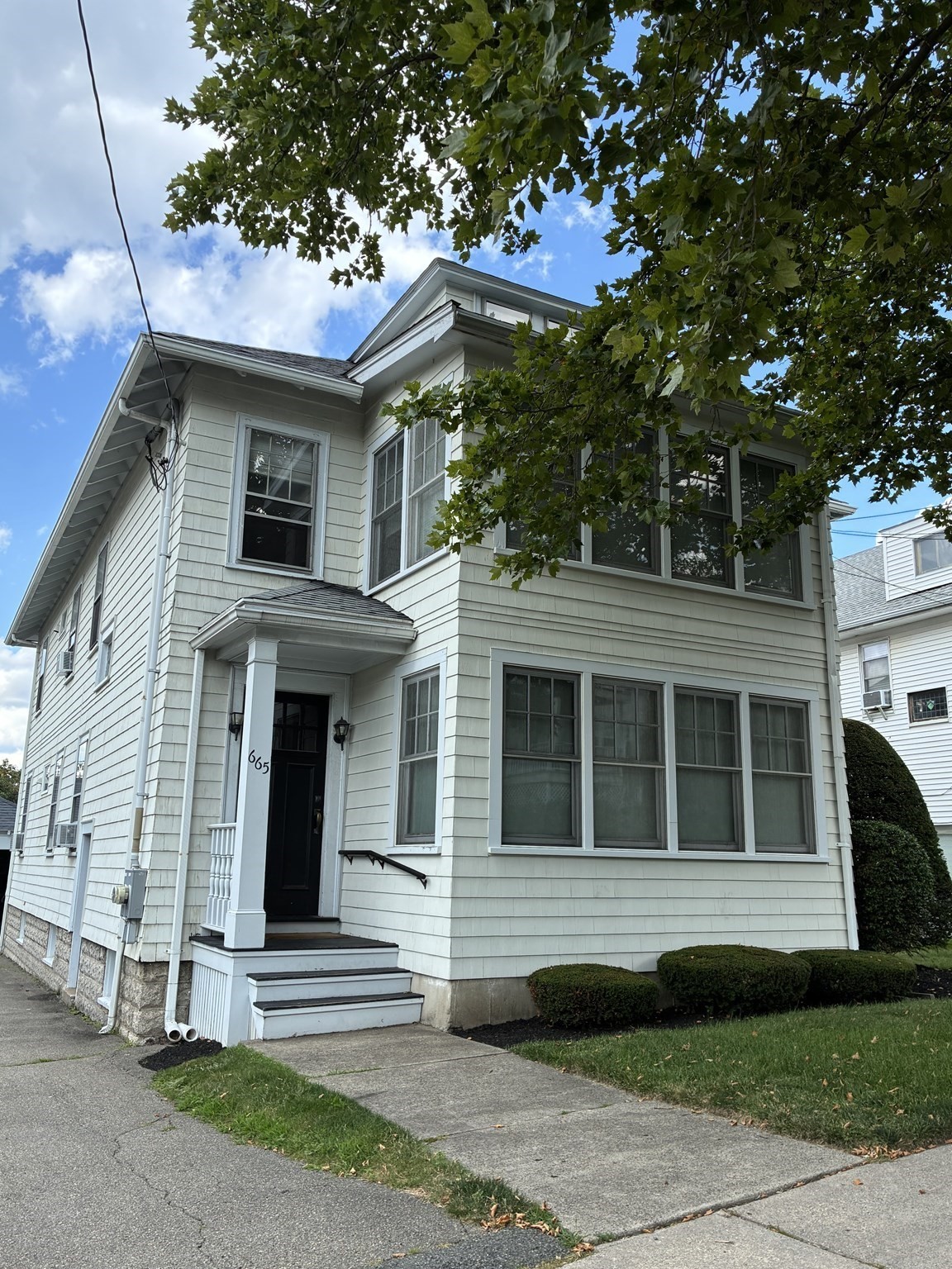665 Belmont St #2 — photo