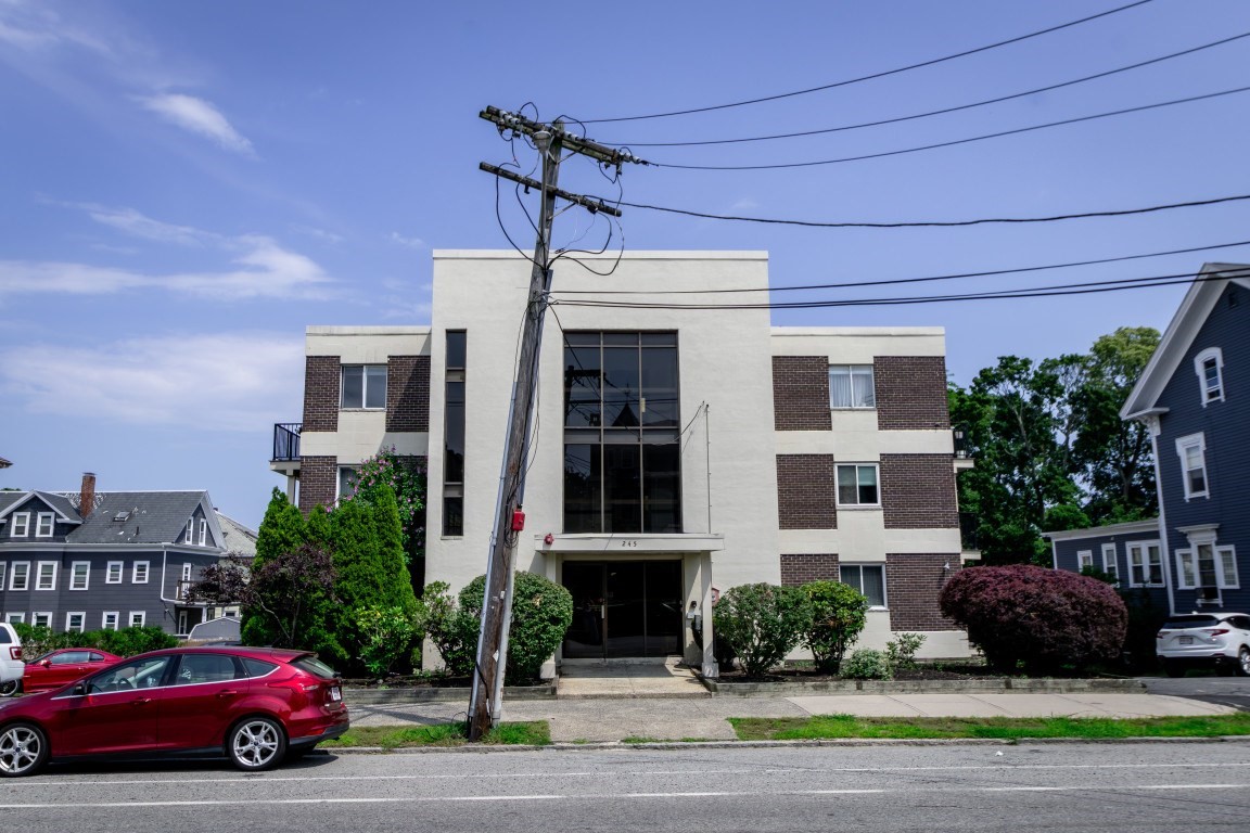 245 Lafayette St. #2D — photo