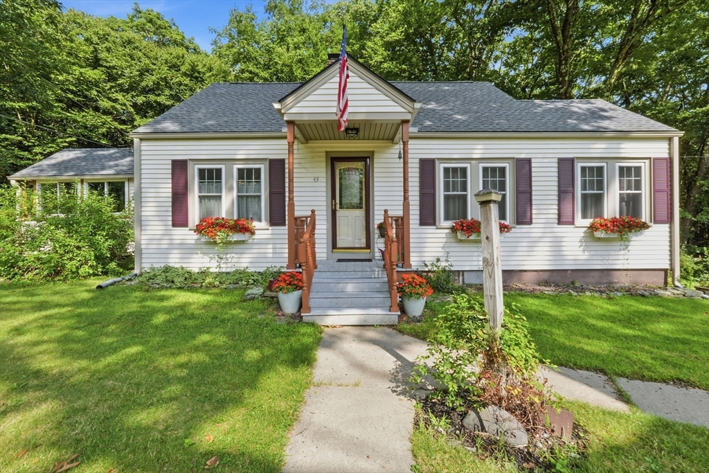 43 Birches Road, Hubbardston, MA 01452
