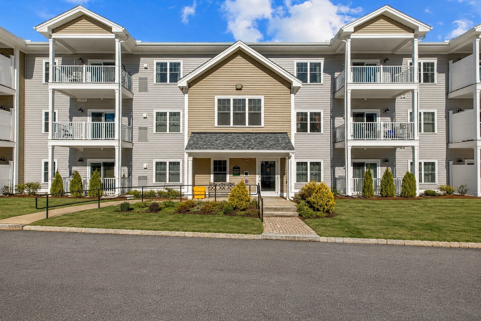 3211 Briarwood Village #3211 — photo