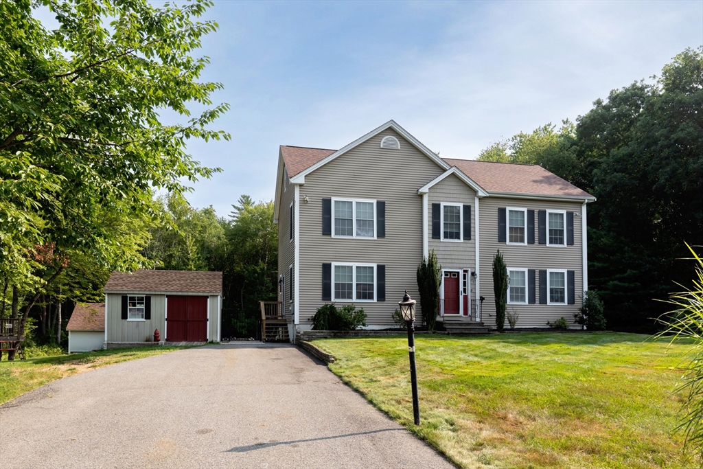5 Debbie Ln — photo