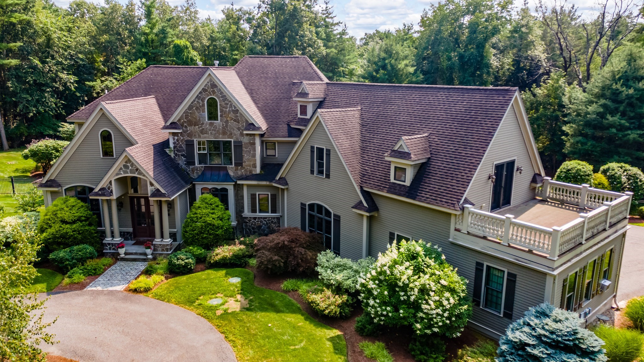356 Burroughs Road, Boxborough, MA 01719