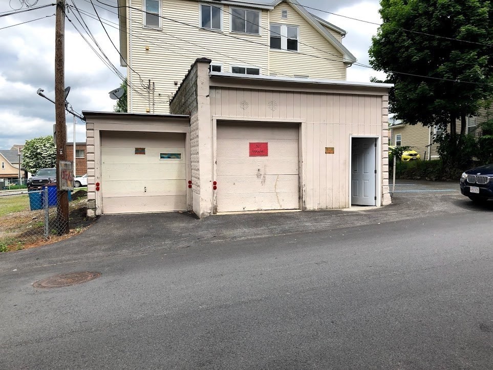 45 Richland St — photo