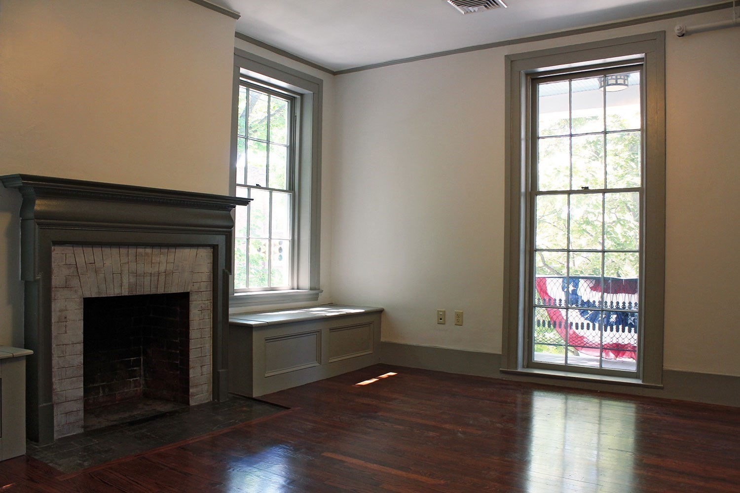 83 Maple Street, Springfield, MA 01105 — photo 3