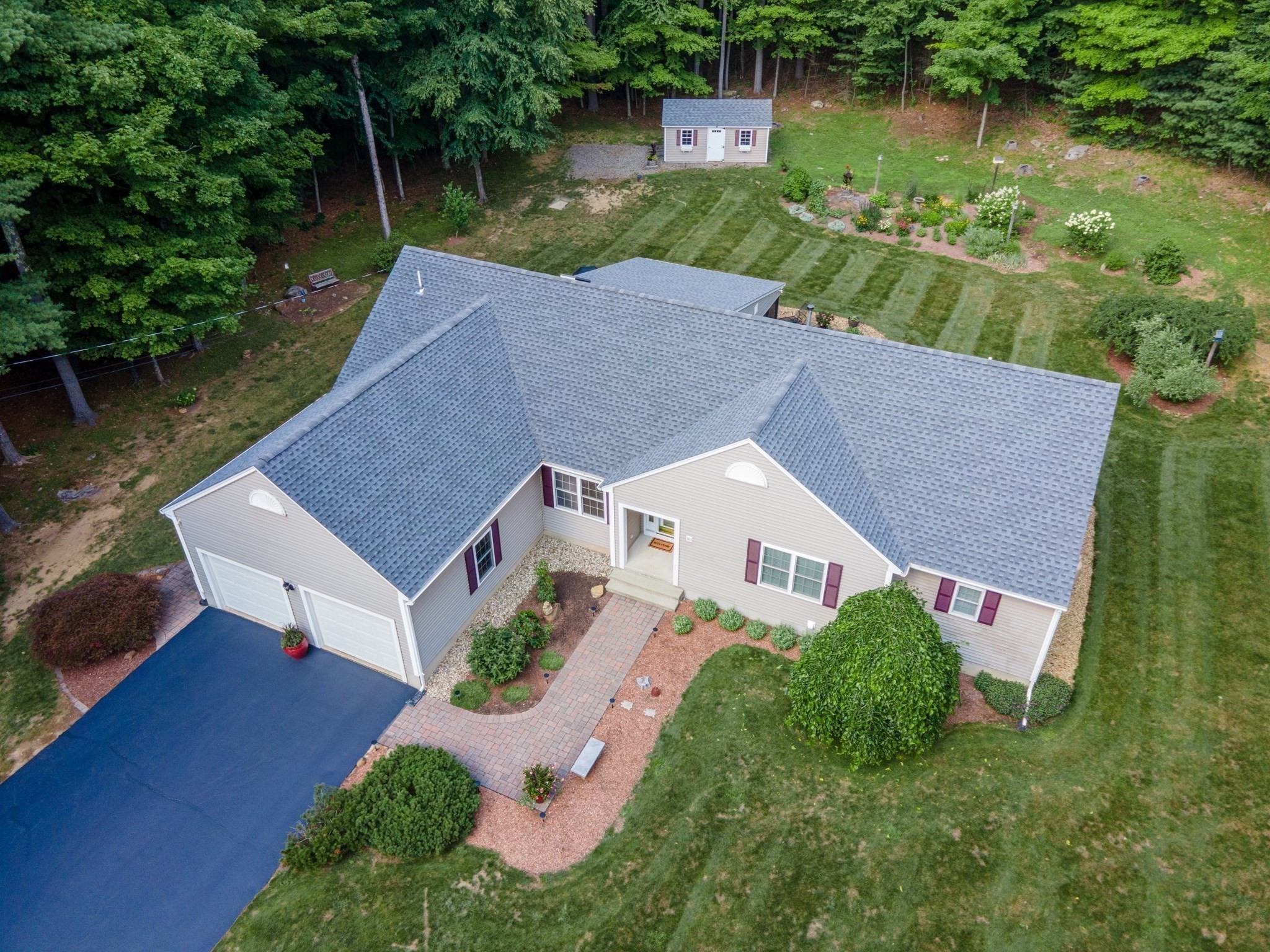 383 Mashapaug Rd — photo
