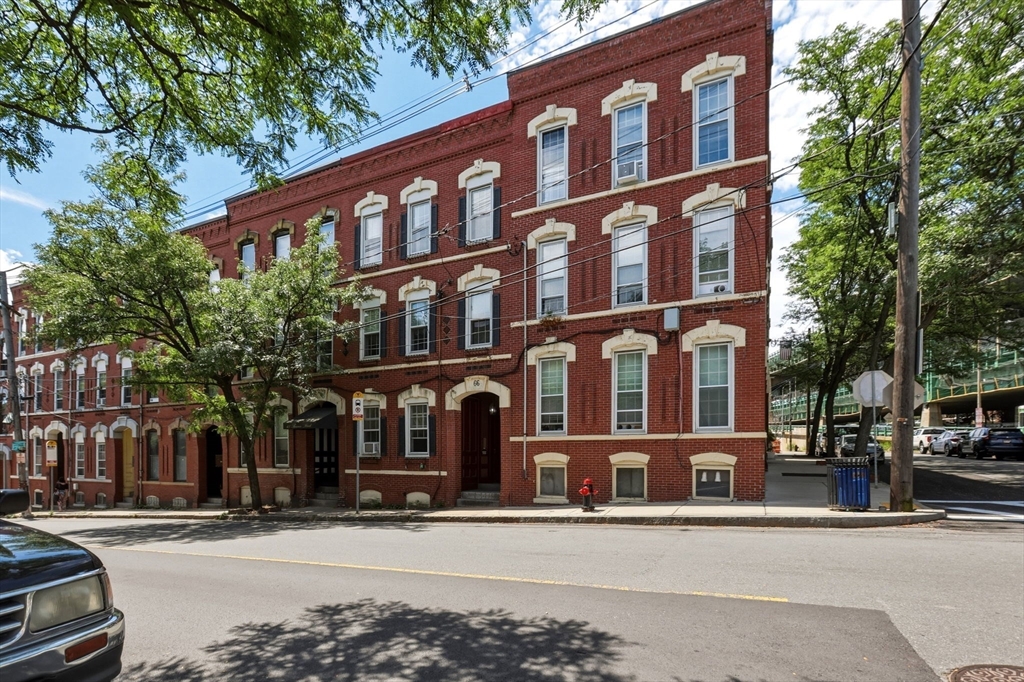 66 Beacon St #1 — photo