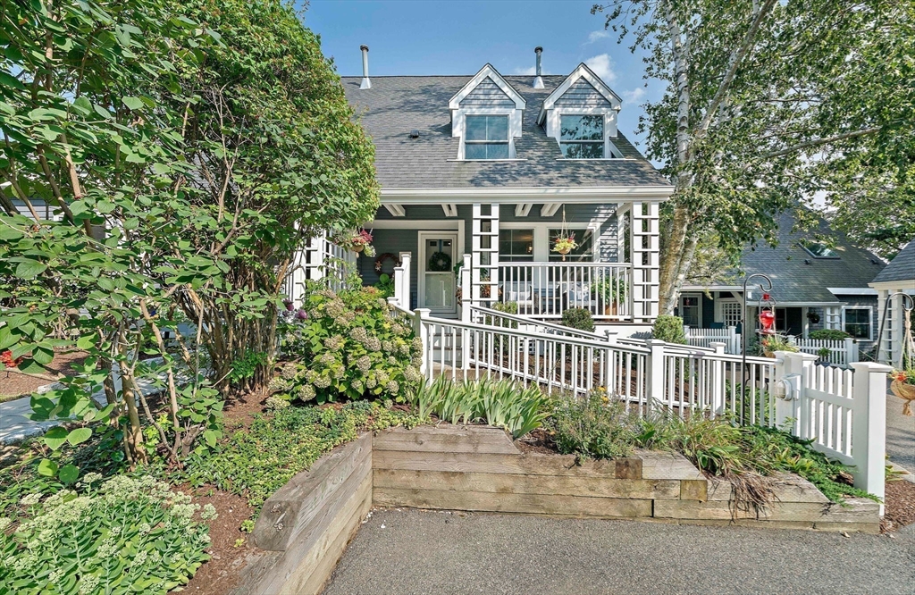 2 Rivers Edge Road #2, Hull, MA 02045