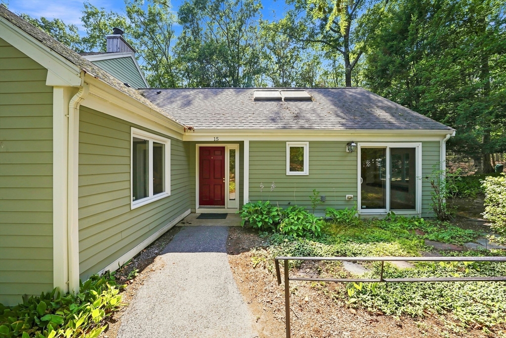 15 Fifer Ln #15 — photo