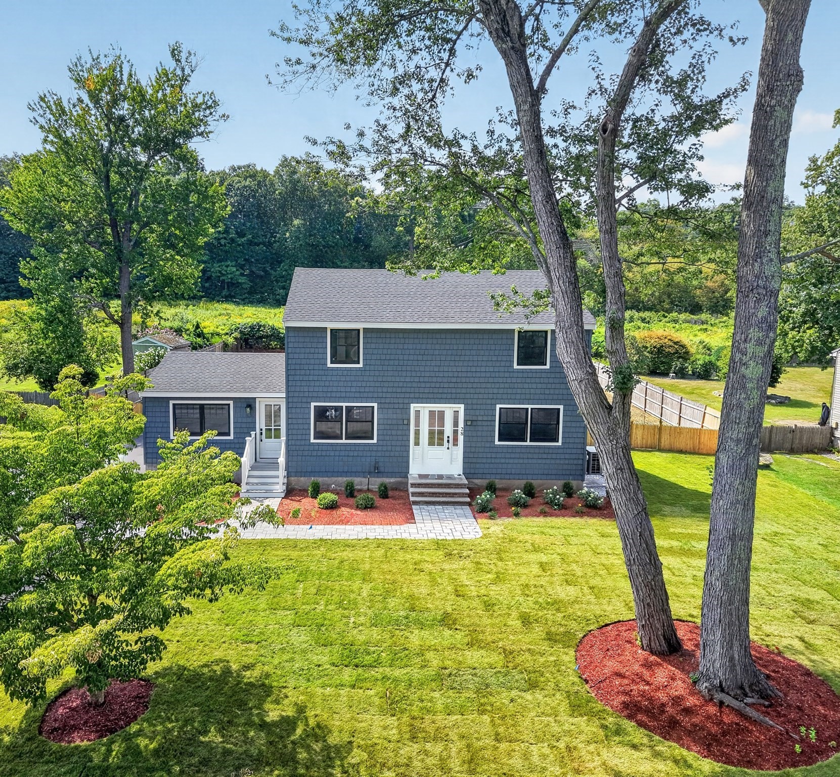 28 Fieldstone Dr — photo