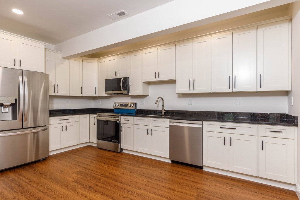 150 State Rd E #11 — photo