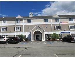 1565 Main St #200 — photo