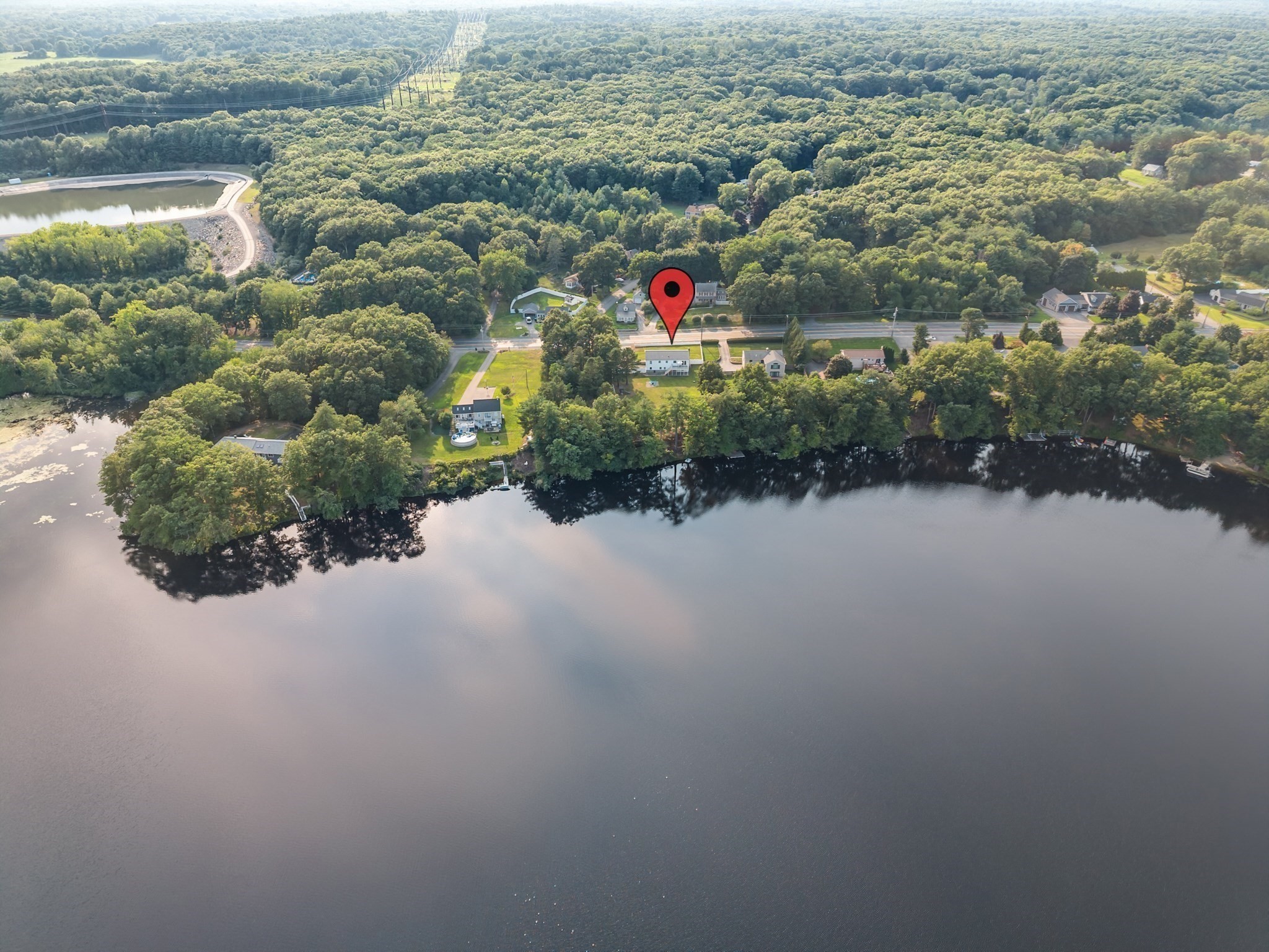 1566 Victory Hwy — photo