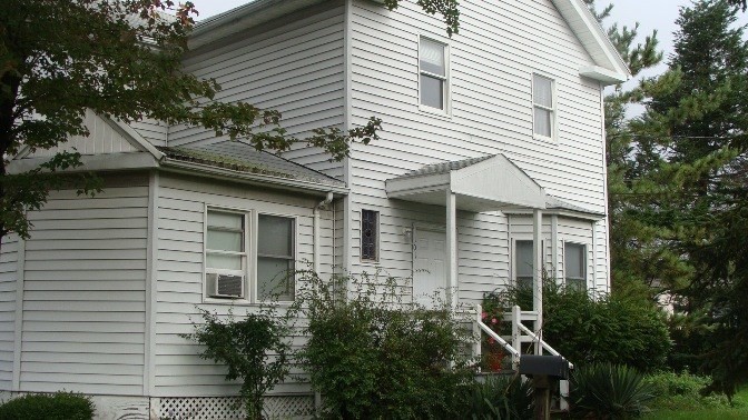 101 Vinestreet #1 — photo
