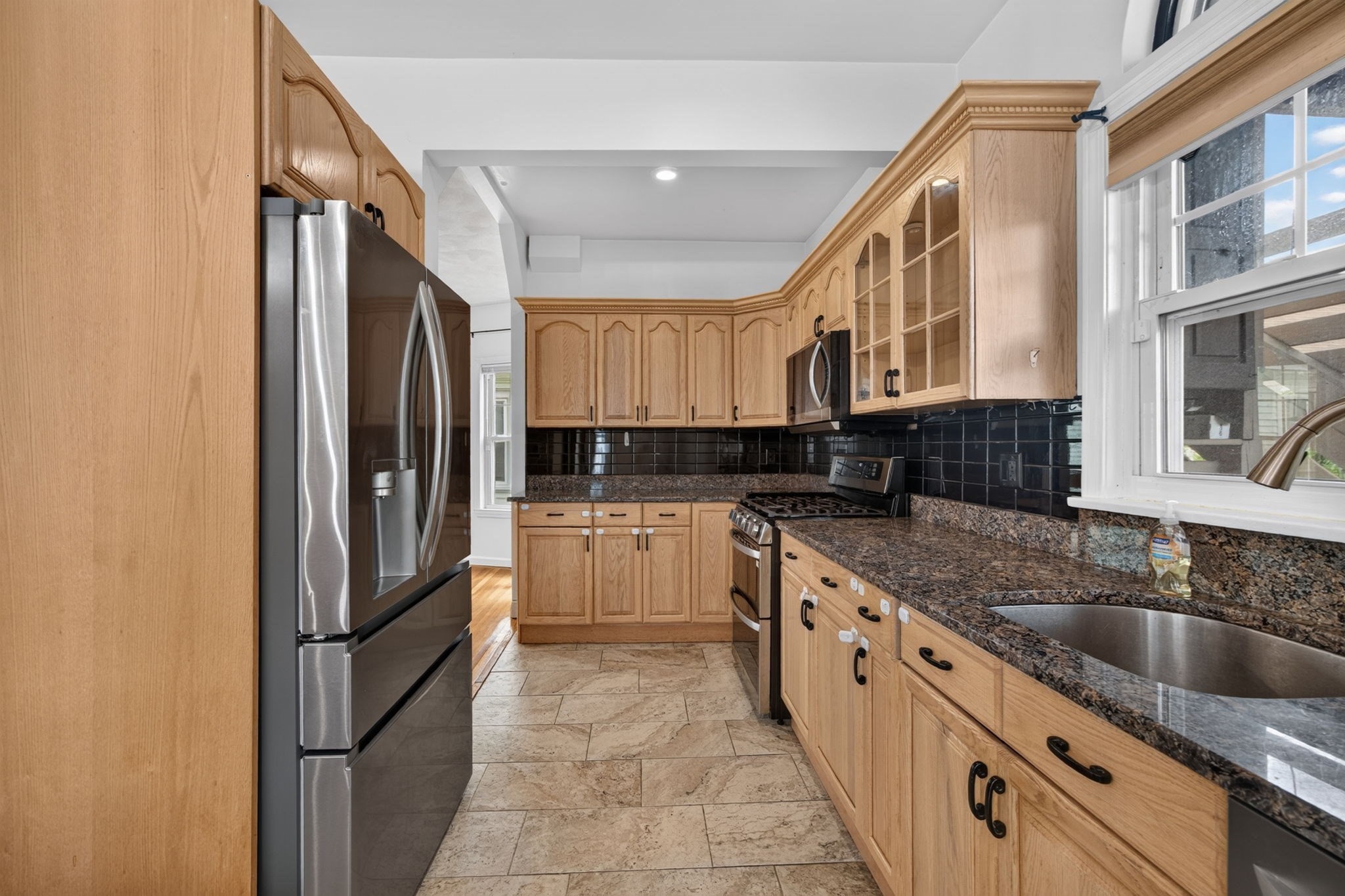 18 Henry Street, Everett, MA 02149 — photo 2