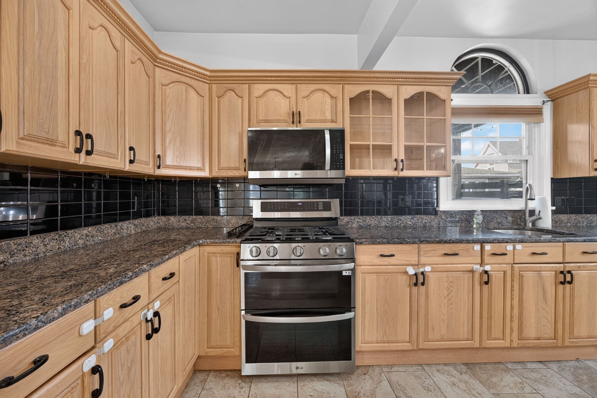 18 Henry Street, Everett, MA 02149 — photo 3