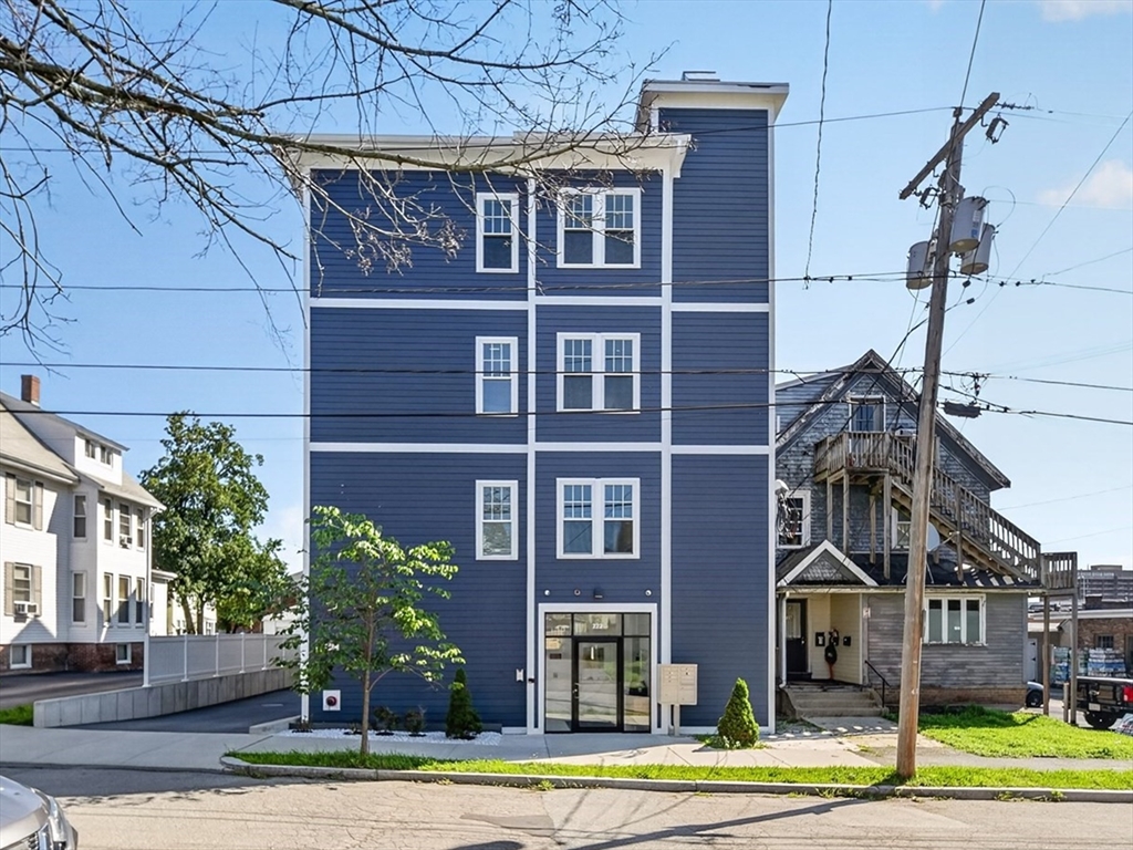 222 Arlington St #2B — photo