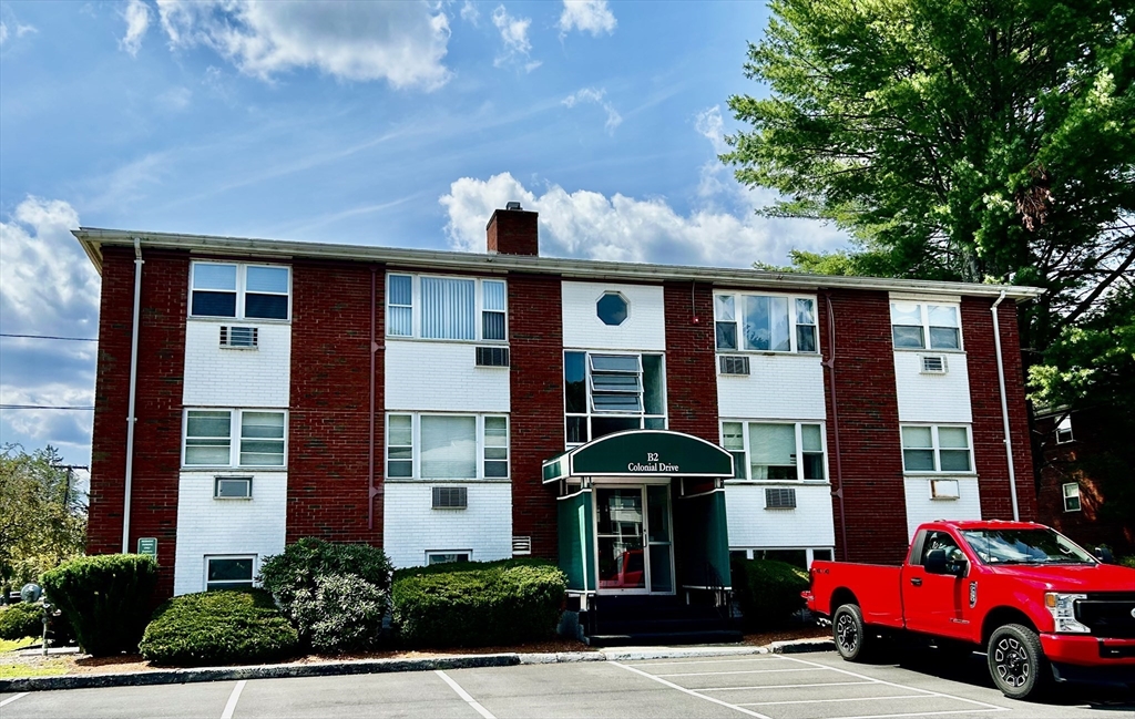 B2 Colonial Dr #4 — photo