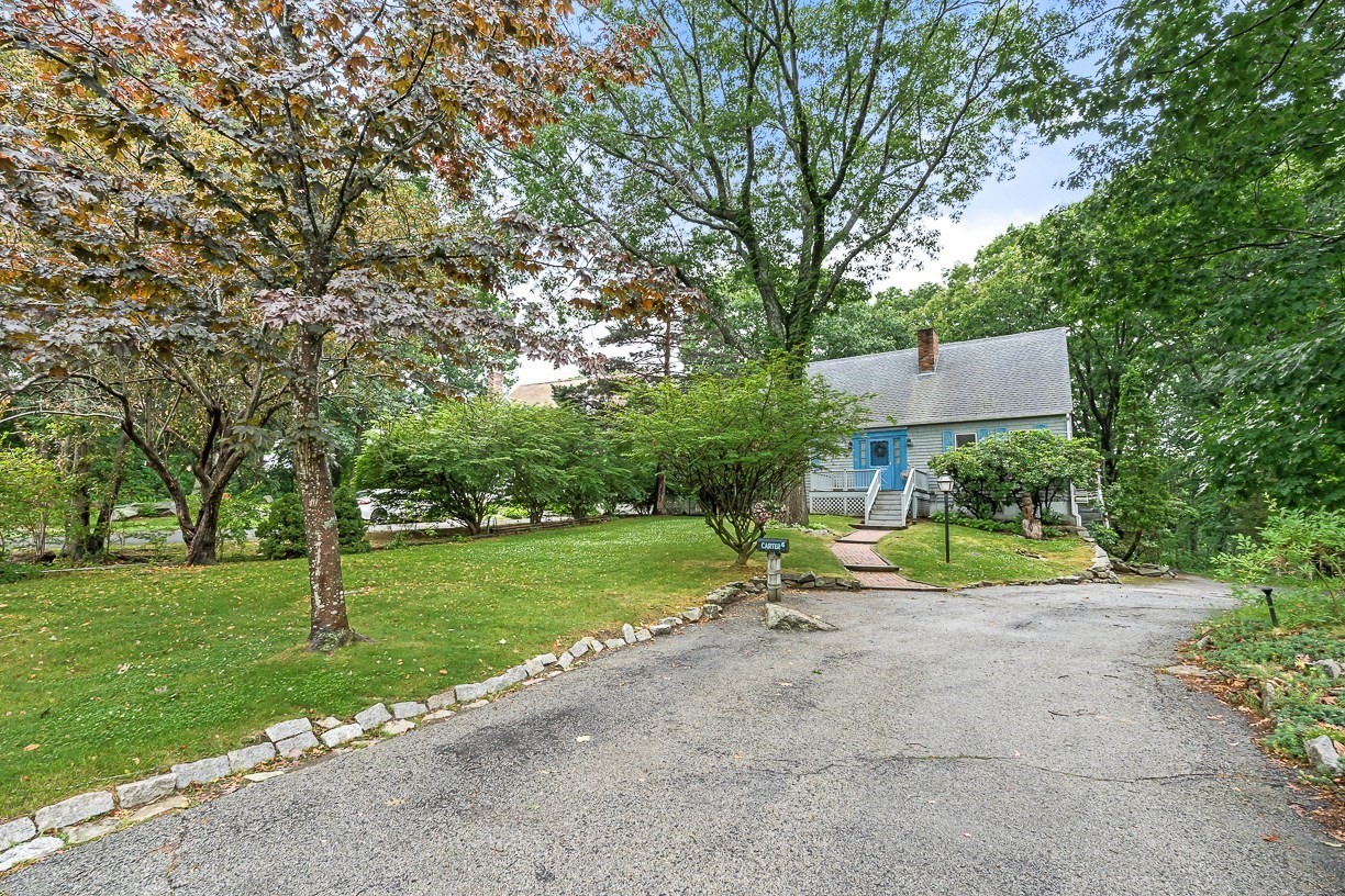 6 Woodbury Lane — photo