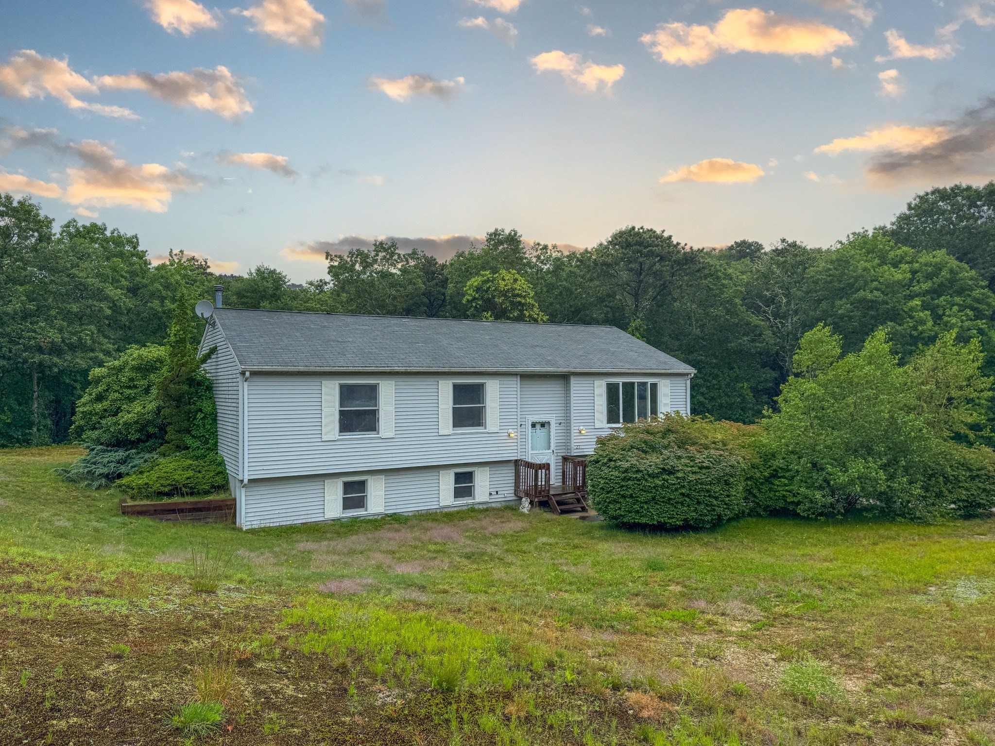 27 Treetop Way — photo
