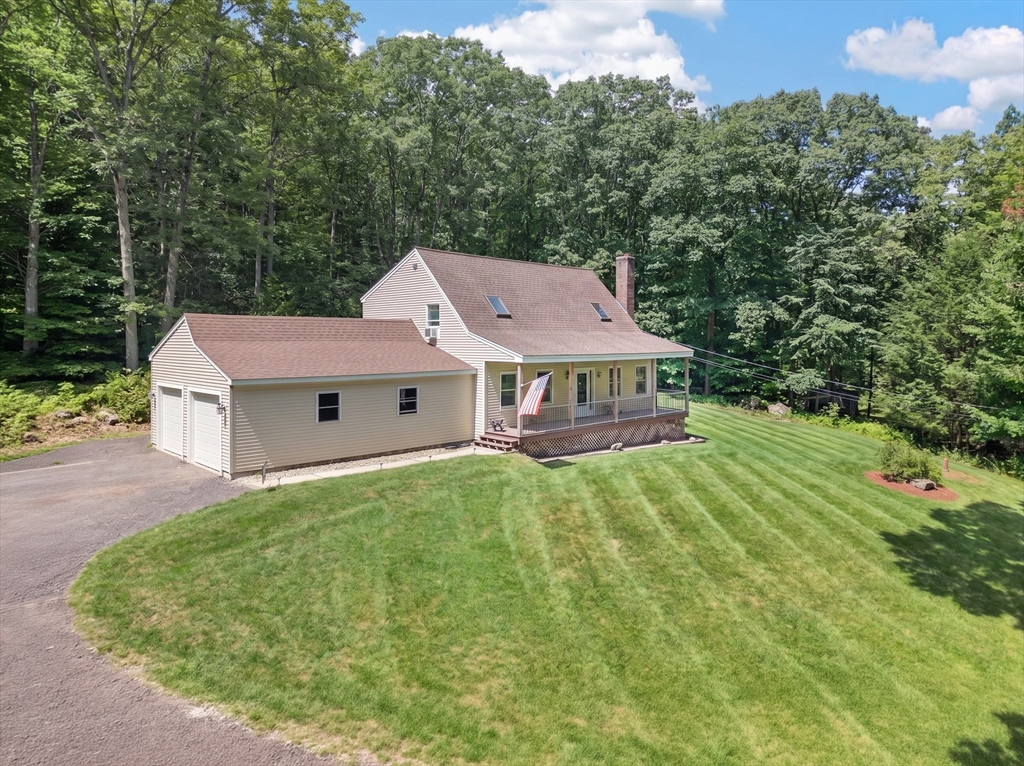 170 Queen Lake Rd — photo