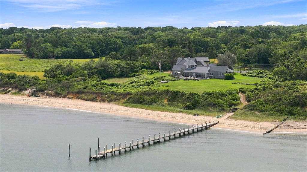 139 Chappaquiddick Road — photo