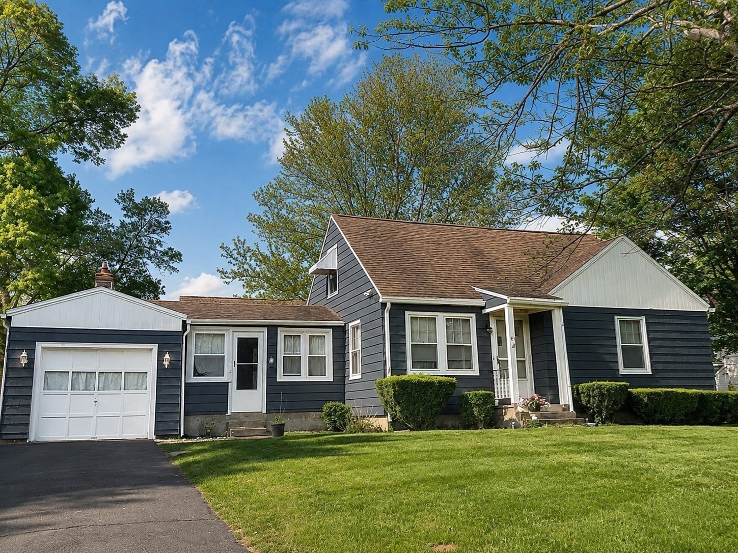 45 Thompkins Avenue — photo
