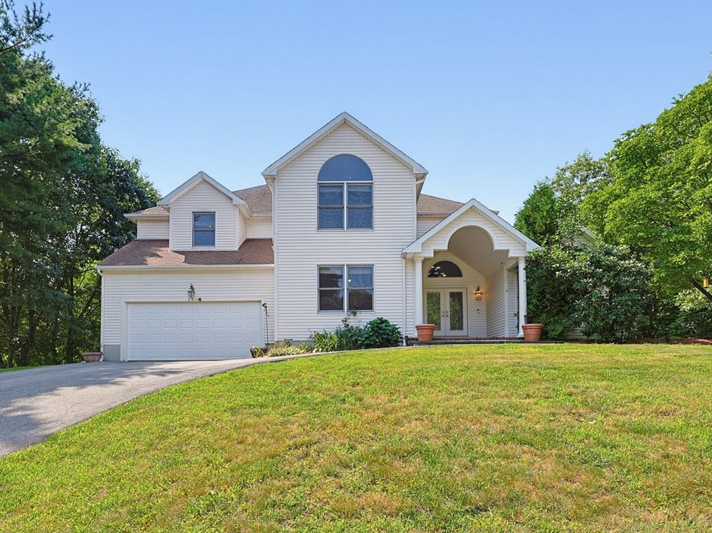 250 Palisades Cir — photo