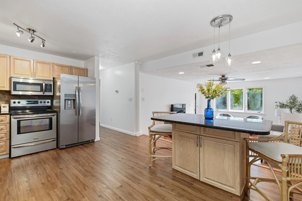30 Chapman #203 — photo