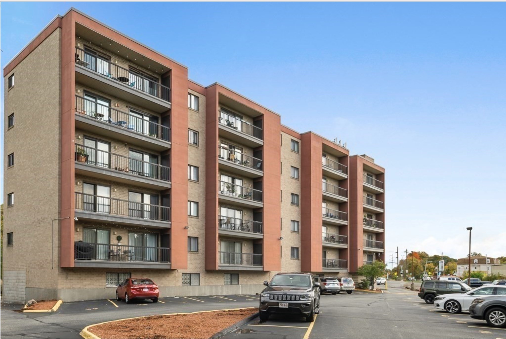 292 Salem St. #201 — photo