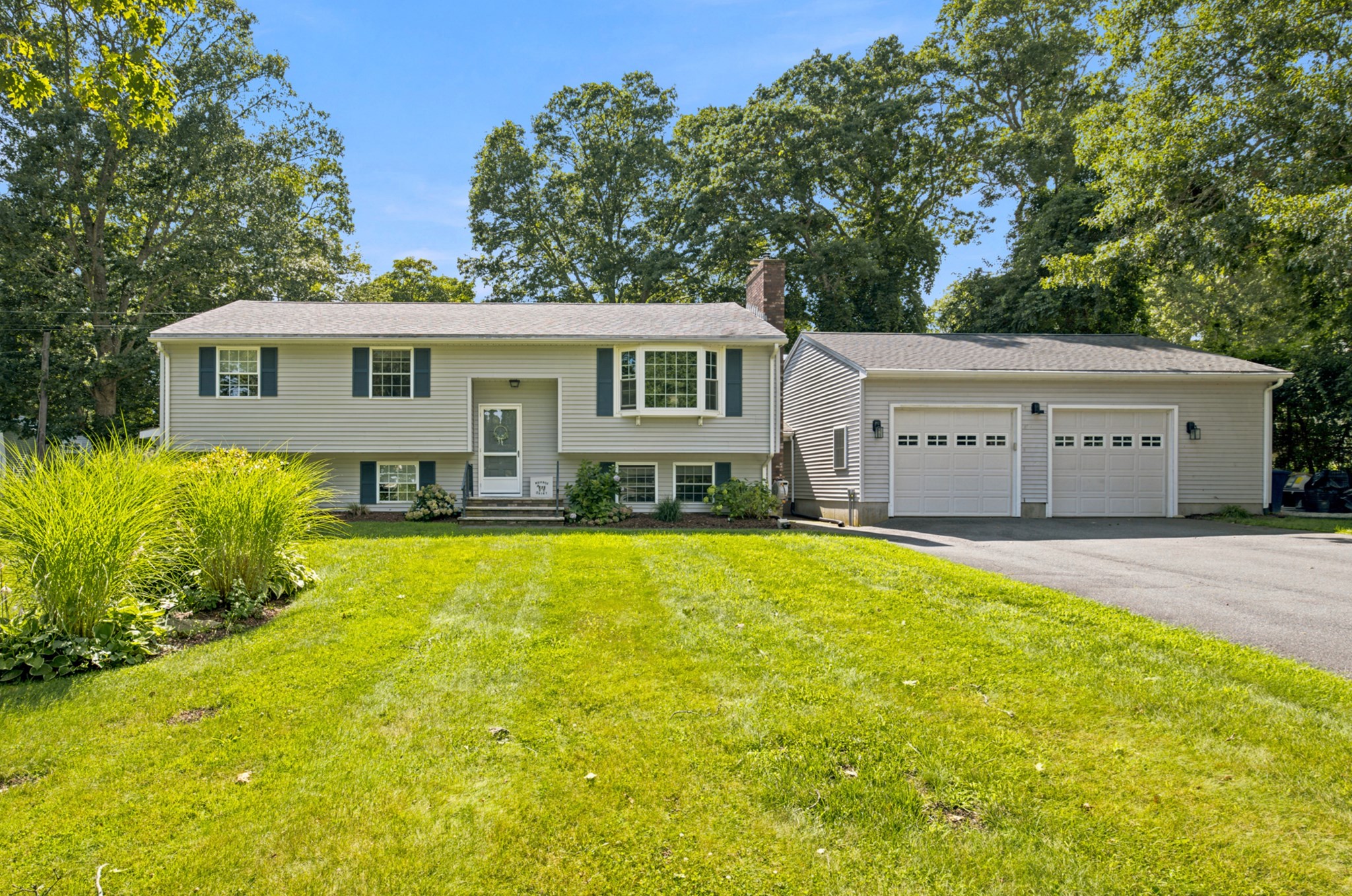 19 Sawdy Pond Avenue — photo