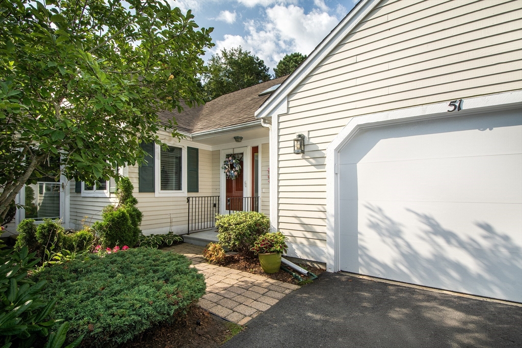 51 Portside Dr #51 — photo