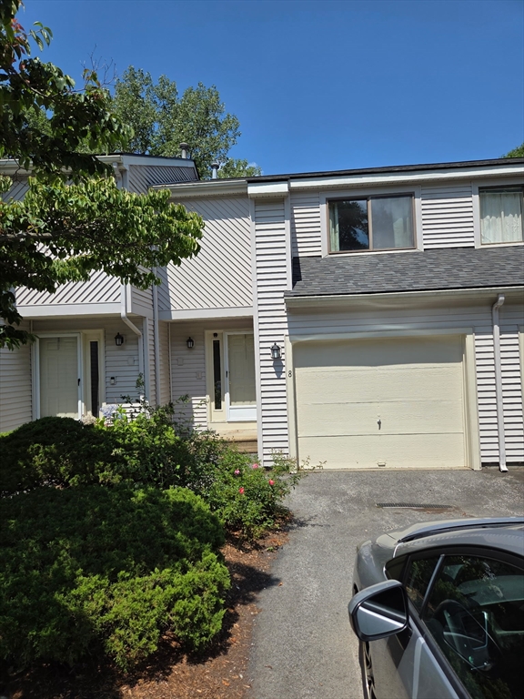 8 John Dr #8 — photo