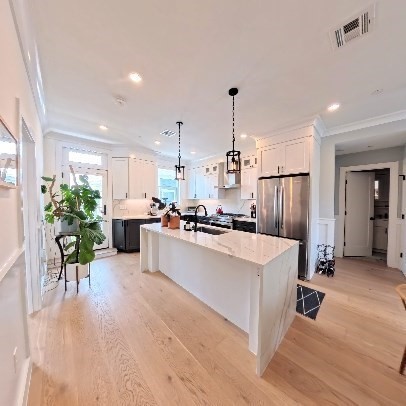 113 Beacon Street #C — photo