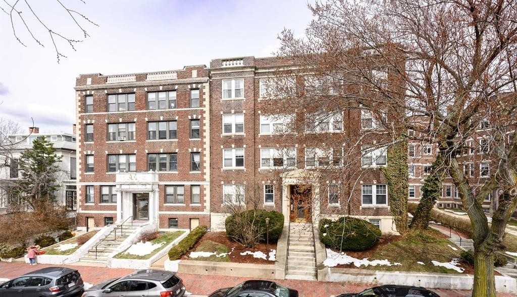 333 Harvard #L2 — photo