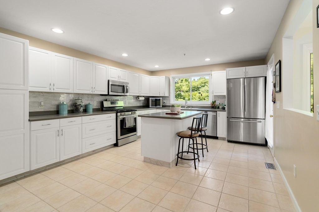 2101 Old Bridge Ln #2101 — photo