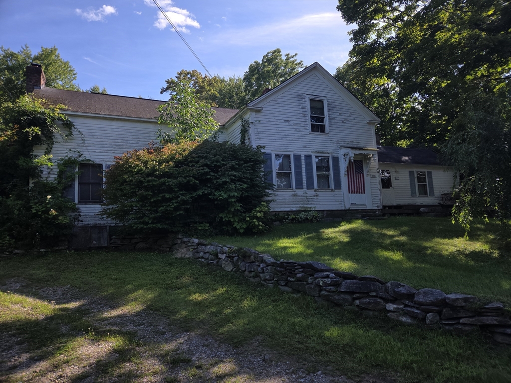 133 Amherst Road, Pelham, MA 01002