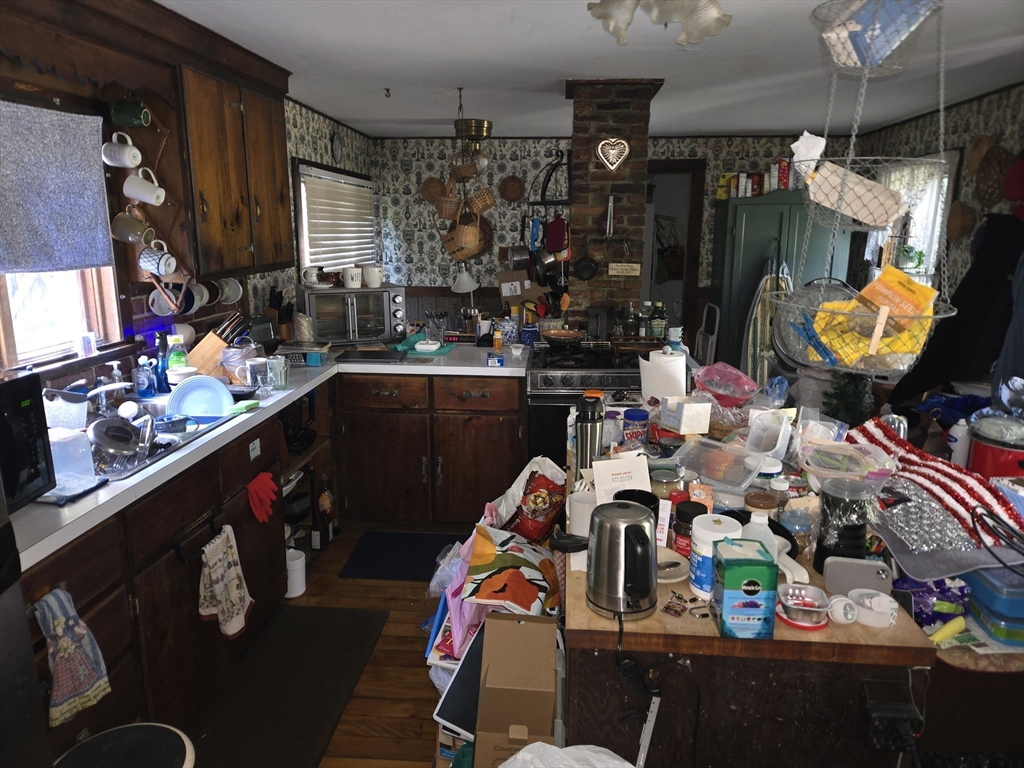 133 Amherst Road, Pelham, MA 01002 — photo 3