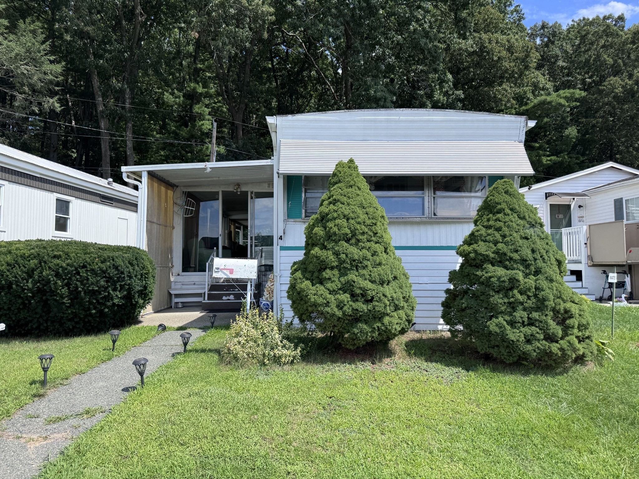 4 Ethel Av — photo
