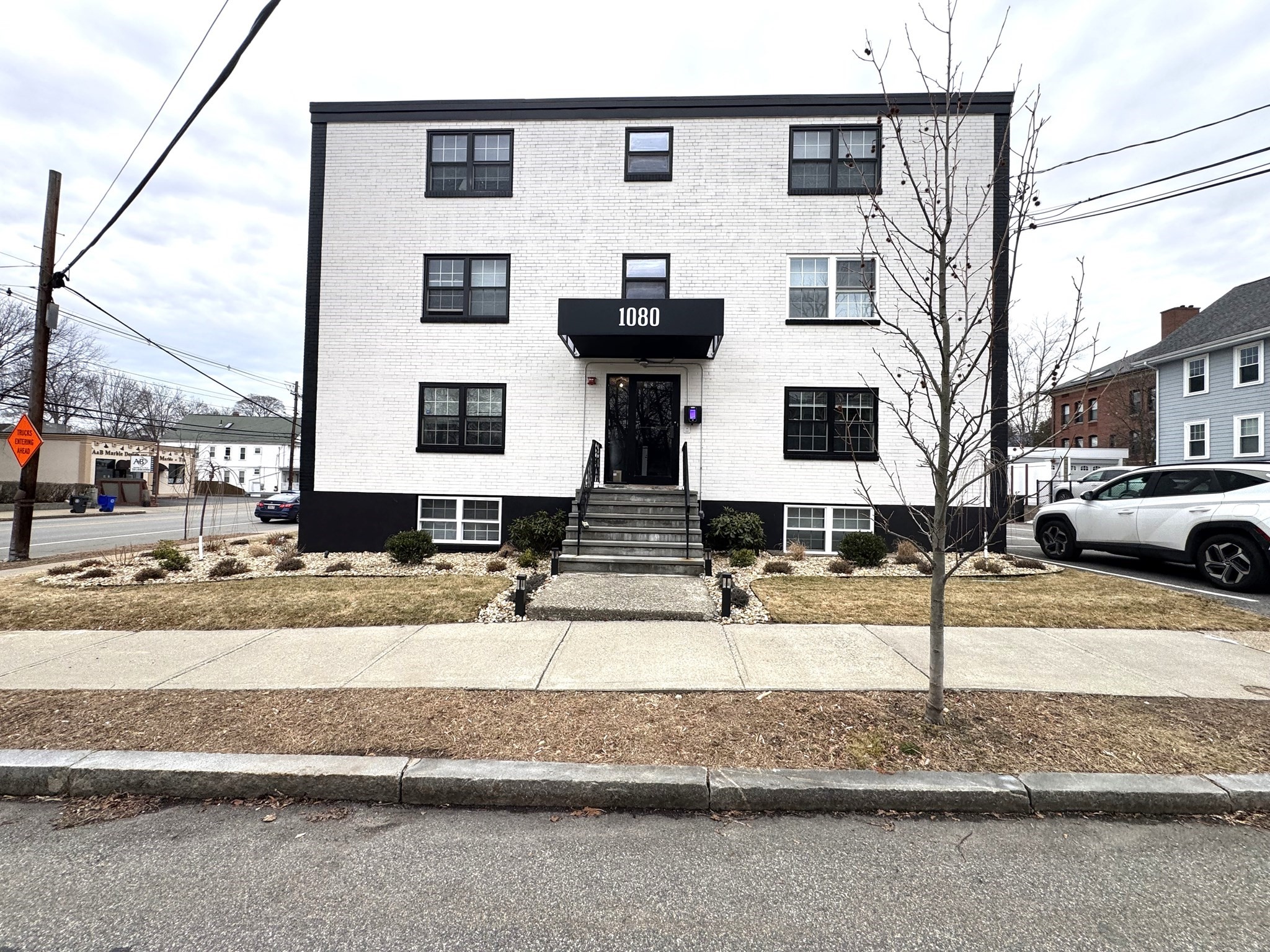 1080 Mass Ave #16 — photo