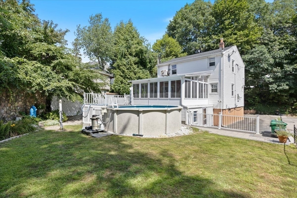 17 Saint Denis Ave — photo