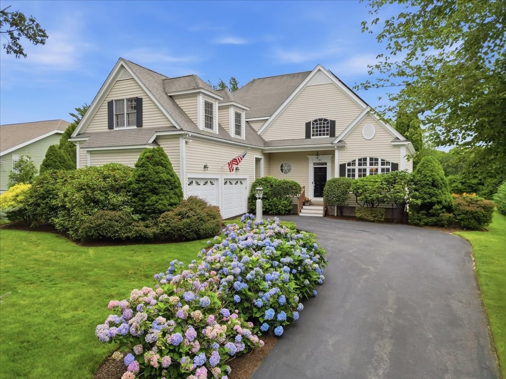 43 White Cliffs Drive — photo