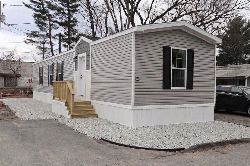 1346 Newport Ave #B22 — photo