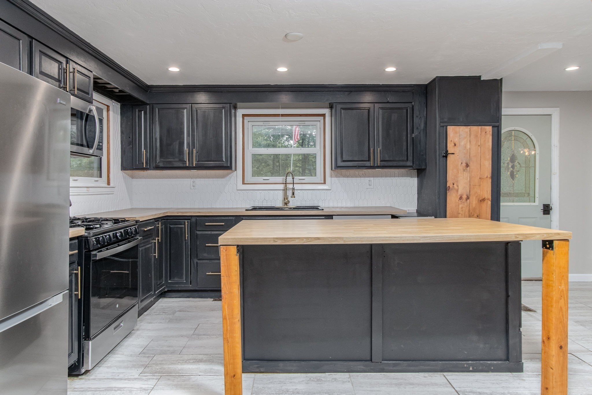 835 Erickson Road, Ashby, MA 01431 — photo 2