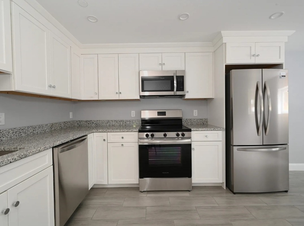 245 Elm Street #B2 — photo