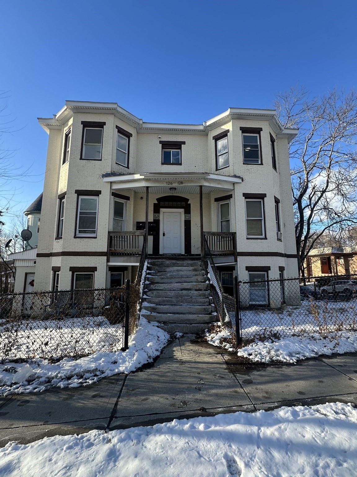 126 Lincoln St #1L — photo