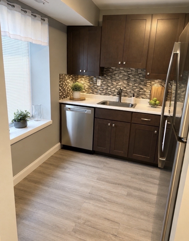 46 Nassau Dr #46 — photo