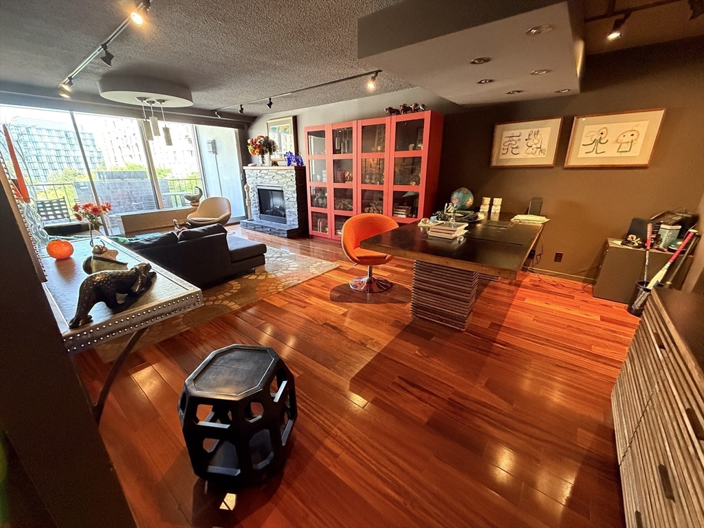 77 Pond Ave #509 — photo
